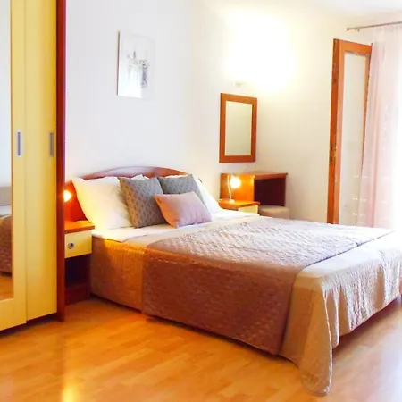 Garbin Ventus Makrsk Apartment *